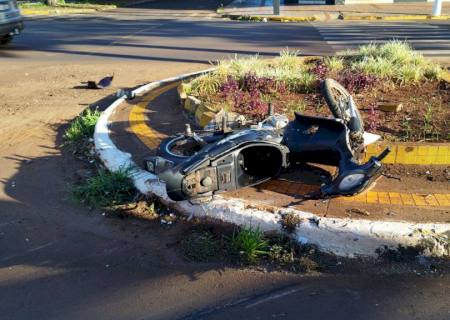 Mulher morre e homem fica em estado grave após colisão de motos em Dourados